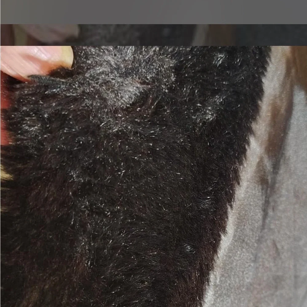 Luxurious Black Faux Fur Coat - Picture 6 of 9